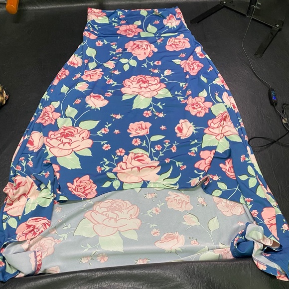 Like New - LulaRoe Olivia high-low Maxi Skirt (S) - Picture 3 of 7